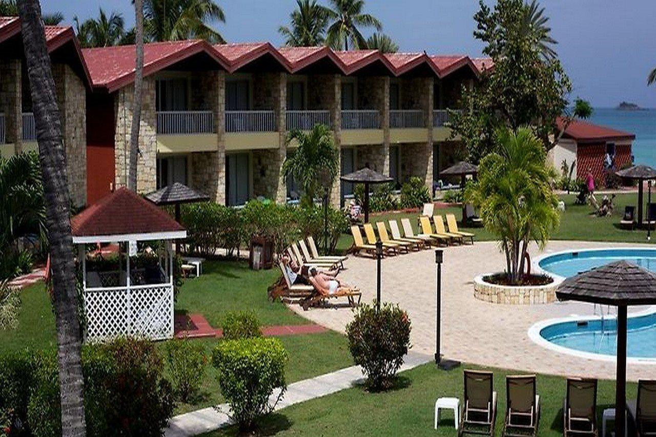 Hotel Starfish Halcyon Cove à Dickenson Bay Extérieur photo